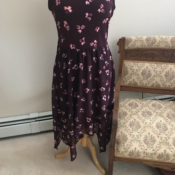 Handkerchief Hem Sundress! - Picture 1 of 5